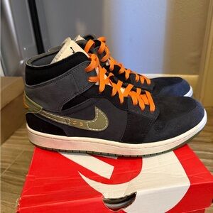 Air Jordan 1 Mid SE craft “Anthracite Light Olive”